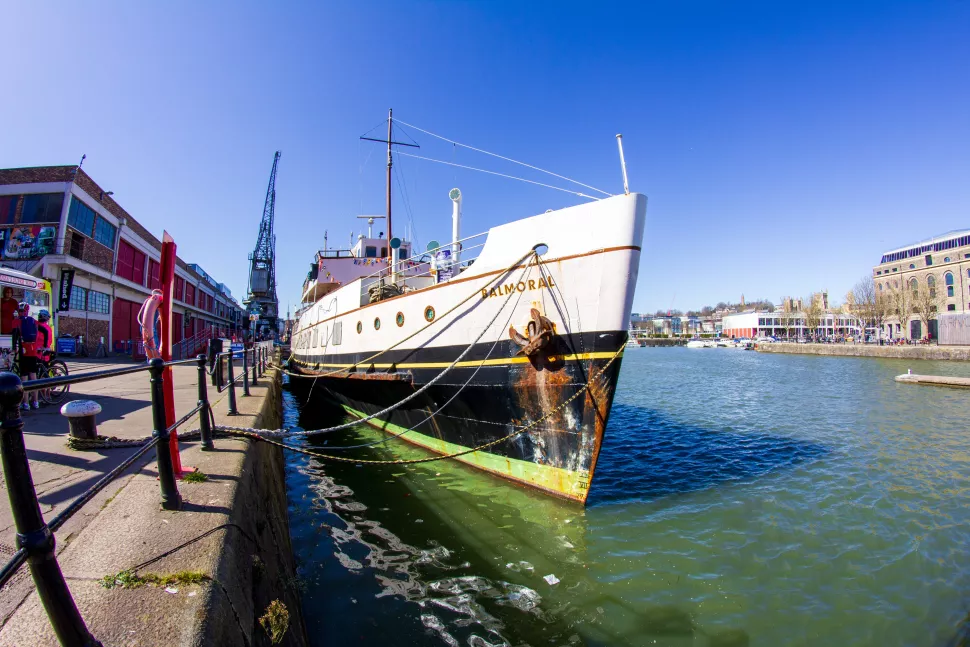 Samyang 8mm f/3.5 UMC CS II fisheye lens Review 4 Canon EOS 550D + Samyang 8mm f3.5 UMC Fish-Eye CS II a 1-500seg f8 ISO 200