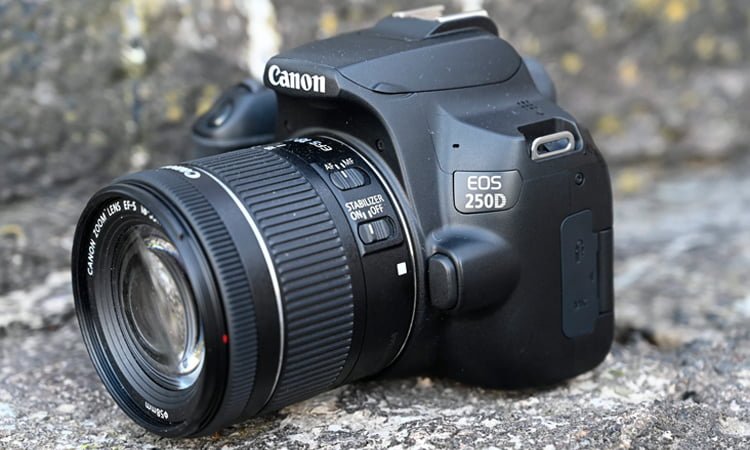 Canon EOS 250D