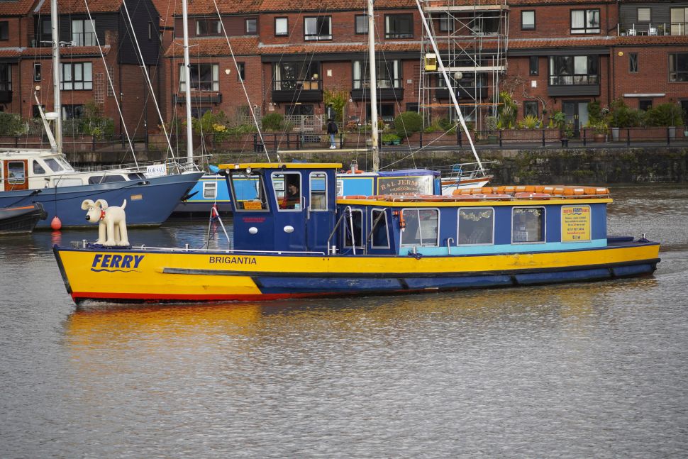 El autoenfoque es rápido y muy preciso, ya que es capaz de fijar los objetos en movimiento y seguirlos tanto en las fotos como en los vídeos.