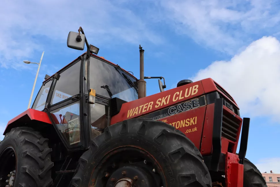 Canon EOS 90D Review 10 La pantalla de ángulo variable facilita la prueba de ángulos más extremos