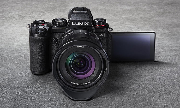 Panasonic Lumix S5