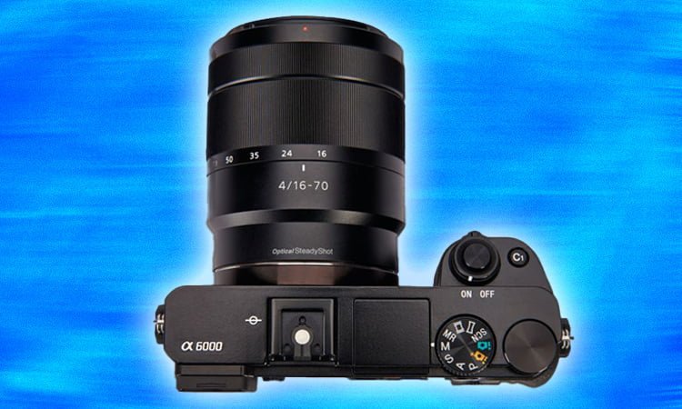 Sony Alpha 6000 Review 2 Sony A6000 con el objetivo Zeiss 16-70mm f4