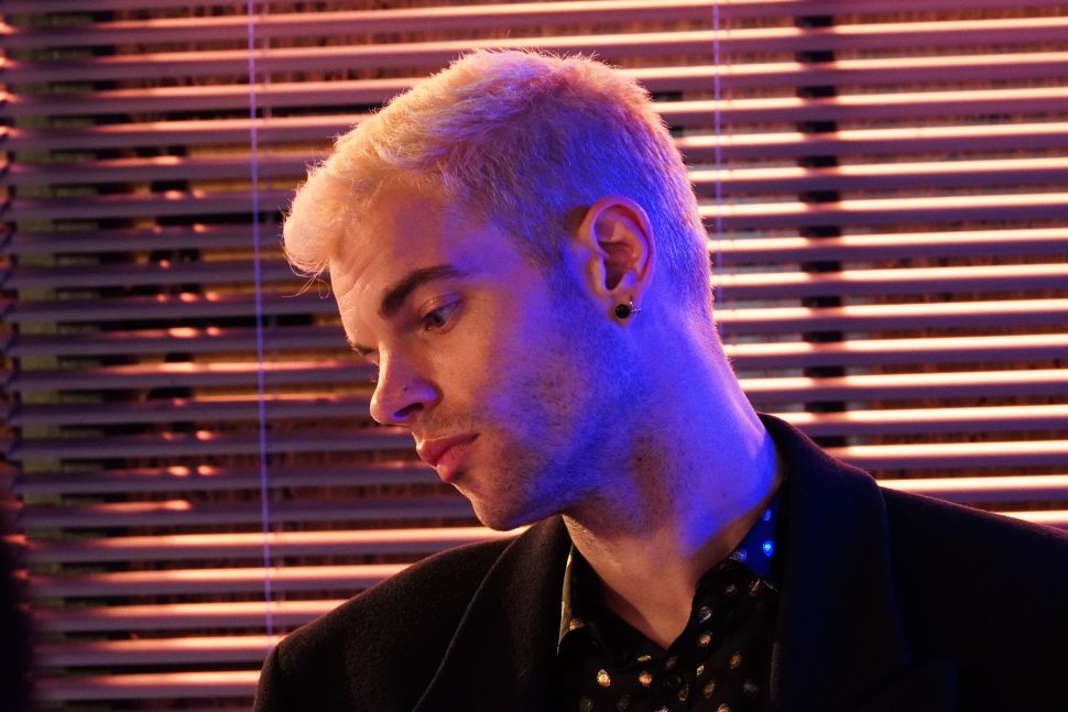 Sony E 70-350mm f/4.5-6.3 G OSS with Sony A6600 1/20sec at f/11, ISO6400.