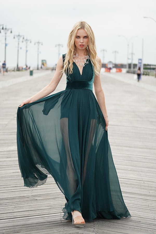 Sony a6100 + Sony E 70-350mm F4.5-6.3 G OSS a 101mm 1-500seg f5 ISO 800